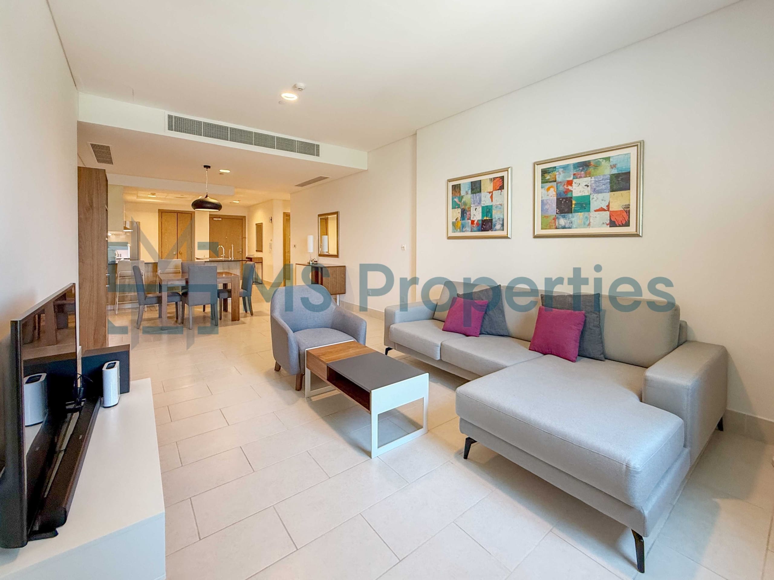 Pristine 1BHK + Office w/ Balcony | Bills Included