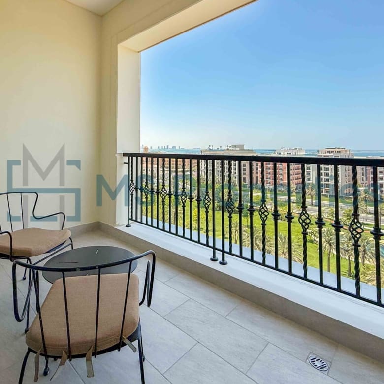 Cozy Furnished Studio+Balcony | City View | Bills Included