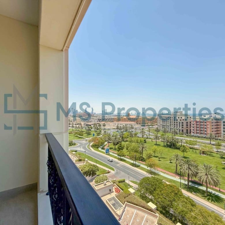 Cozy Furnished Studio+Balcony | City View | Bills Included