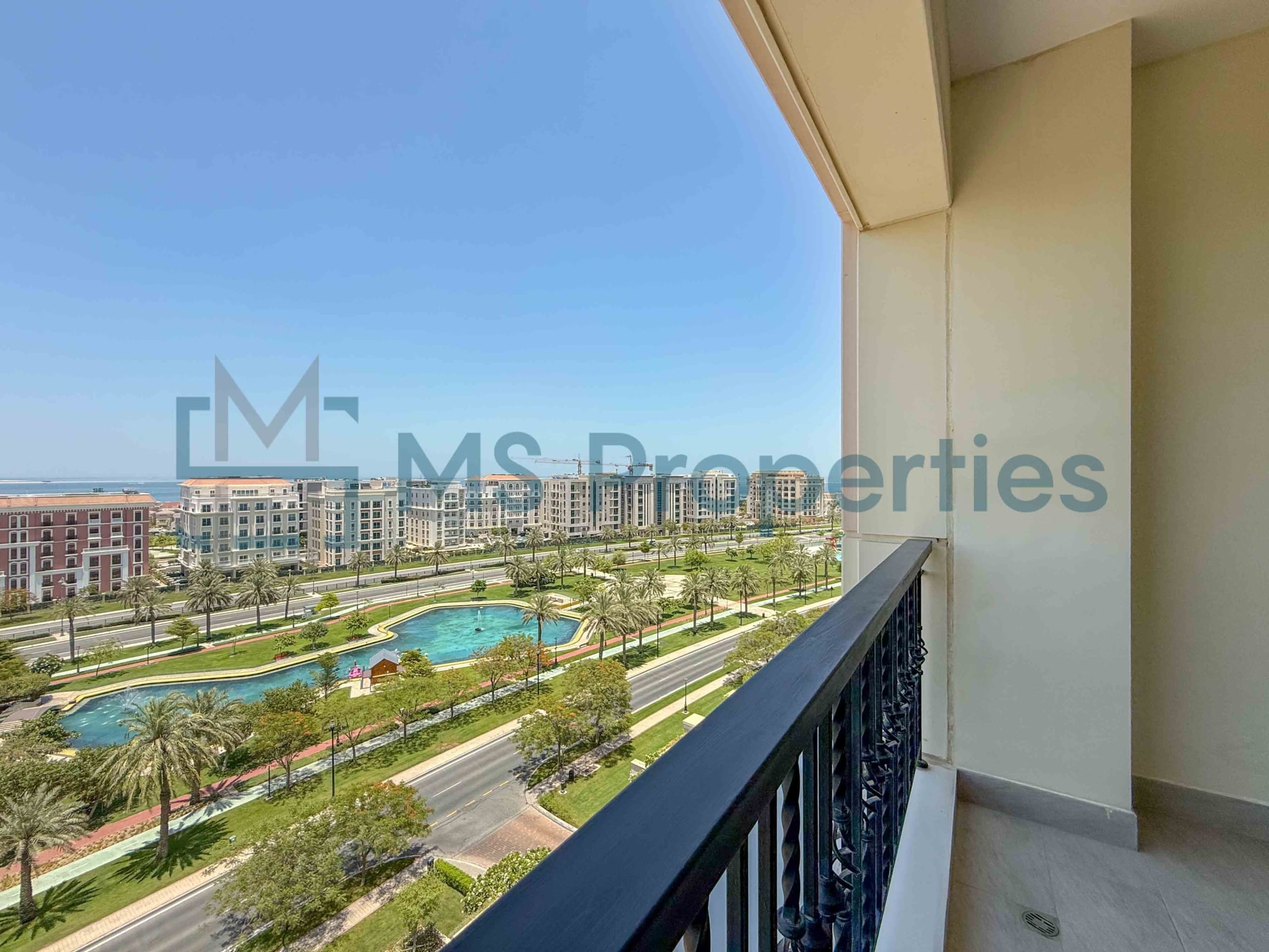 Cozy Furnished Studio+Balcony | City View | Bills Included