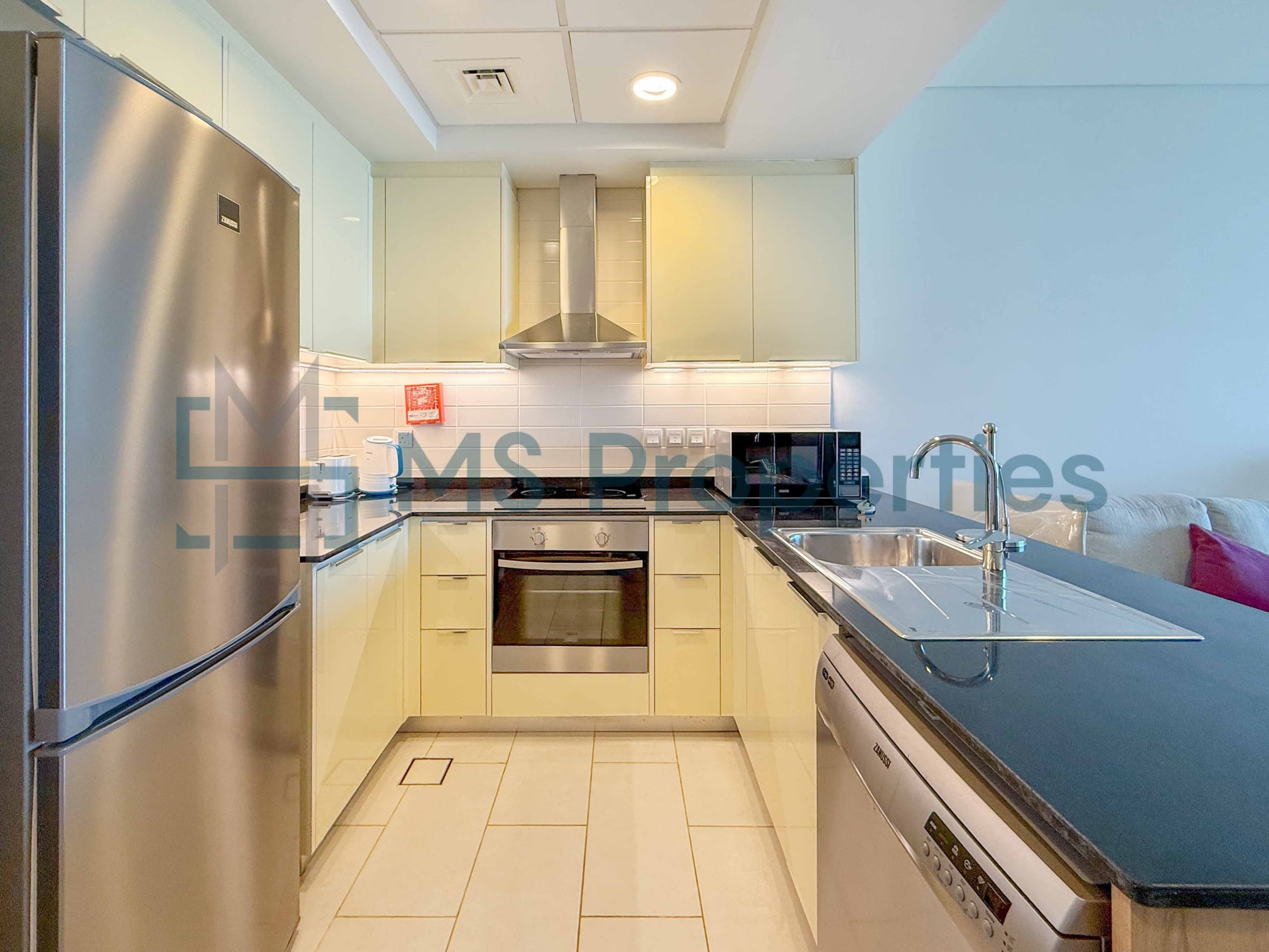 Cozy Furnished Studio+Balcony | City View | Bills Included