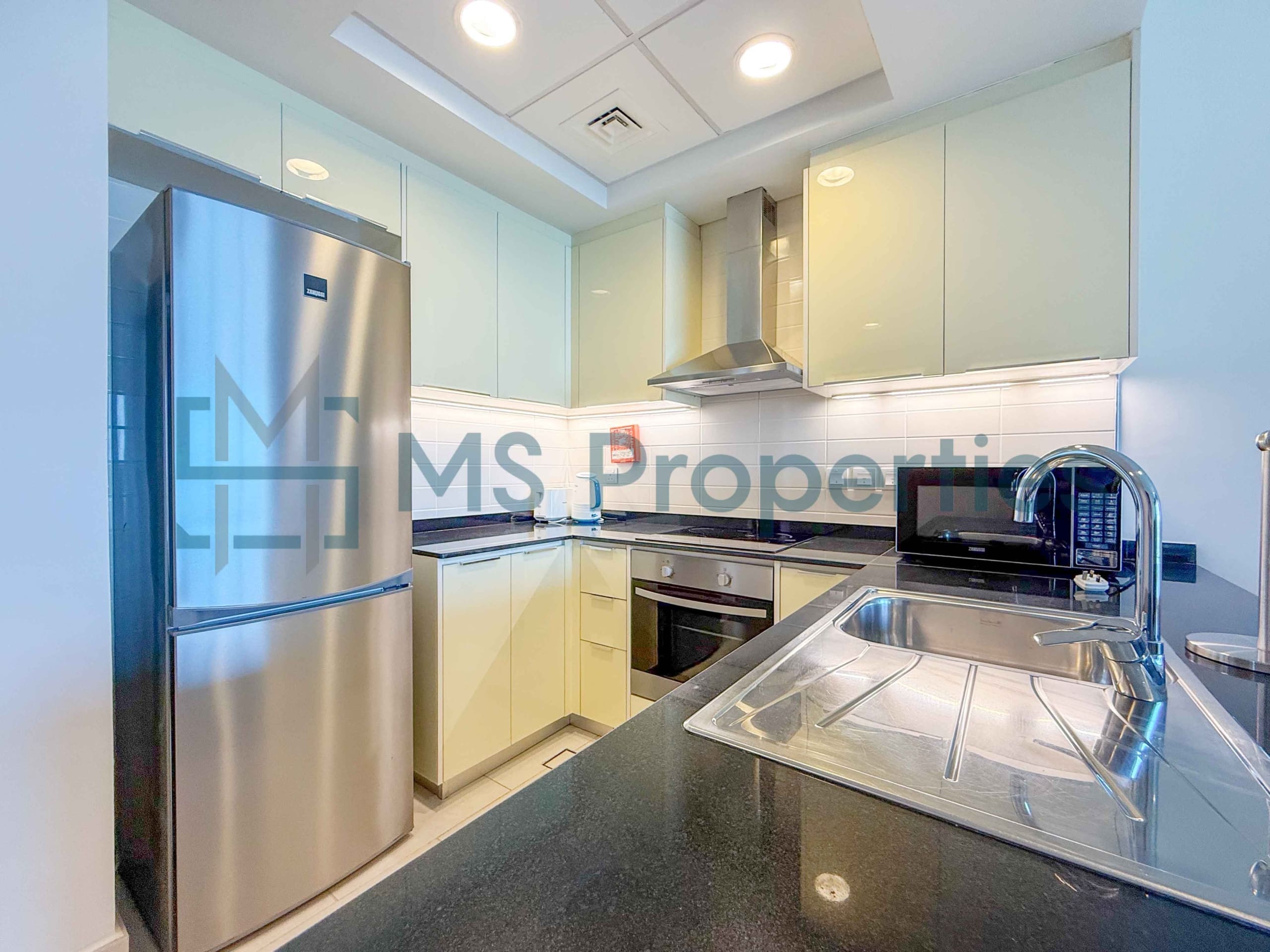 Cozy Furnished Studio+Balcony | City View | Bills Included