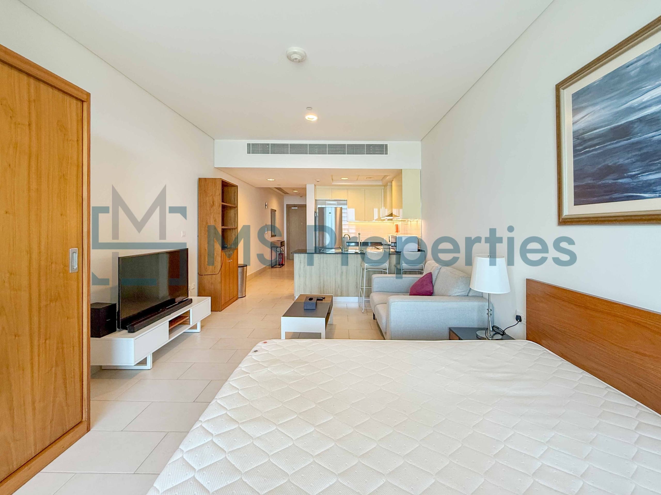 Cozy Furnished Studio+Balcony | City View | Bills Included