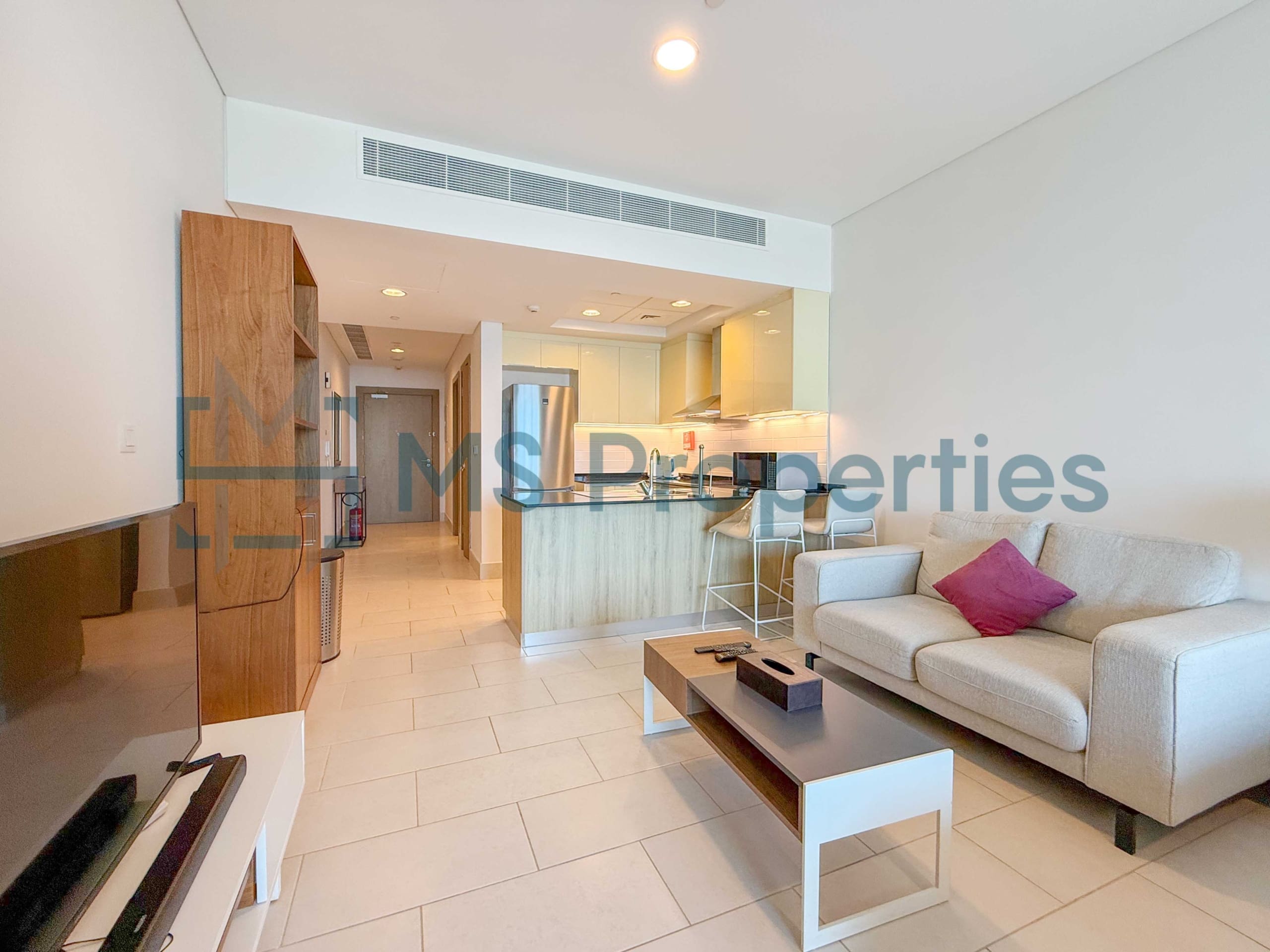 Cozy Furnished Studio+Balcony | City View | Bills Included