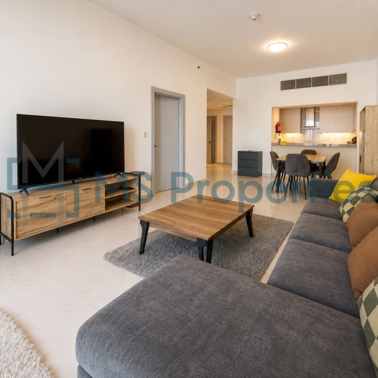 Bright and Clean 1BHK with Balcony Amazing Marina View
