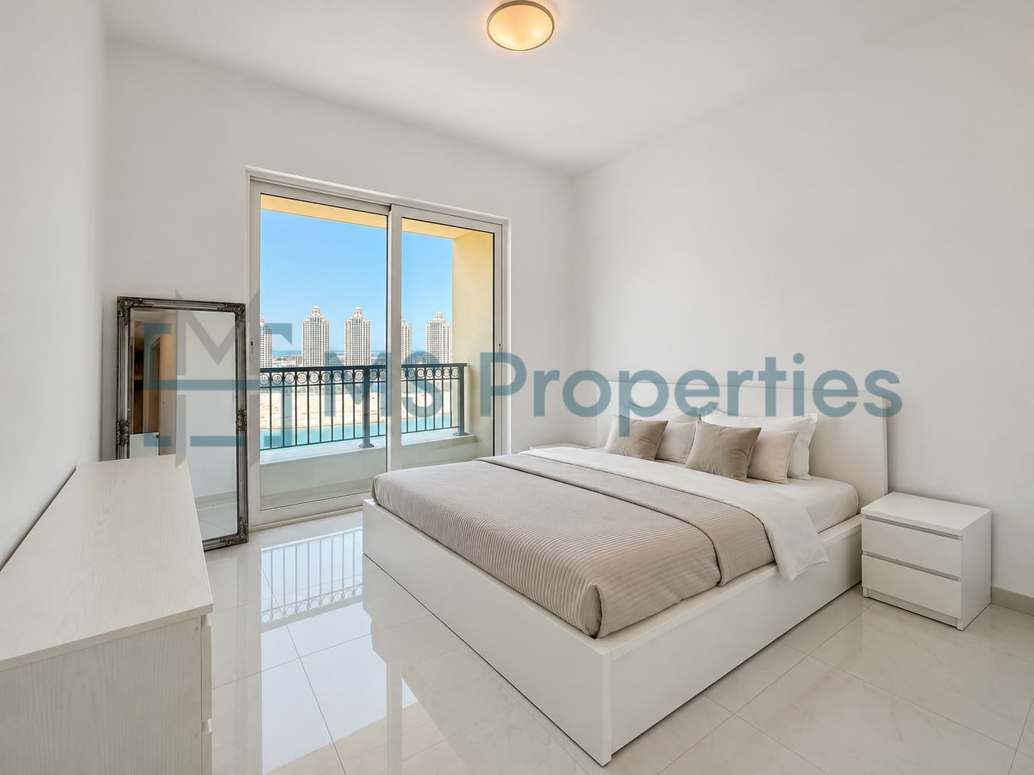 Bright and Clean 1BHK with Balcony Amazing Marina View