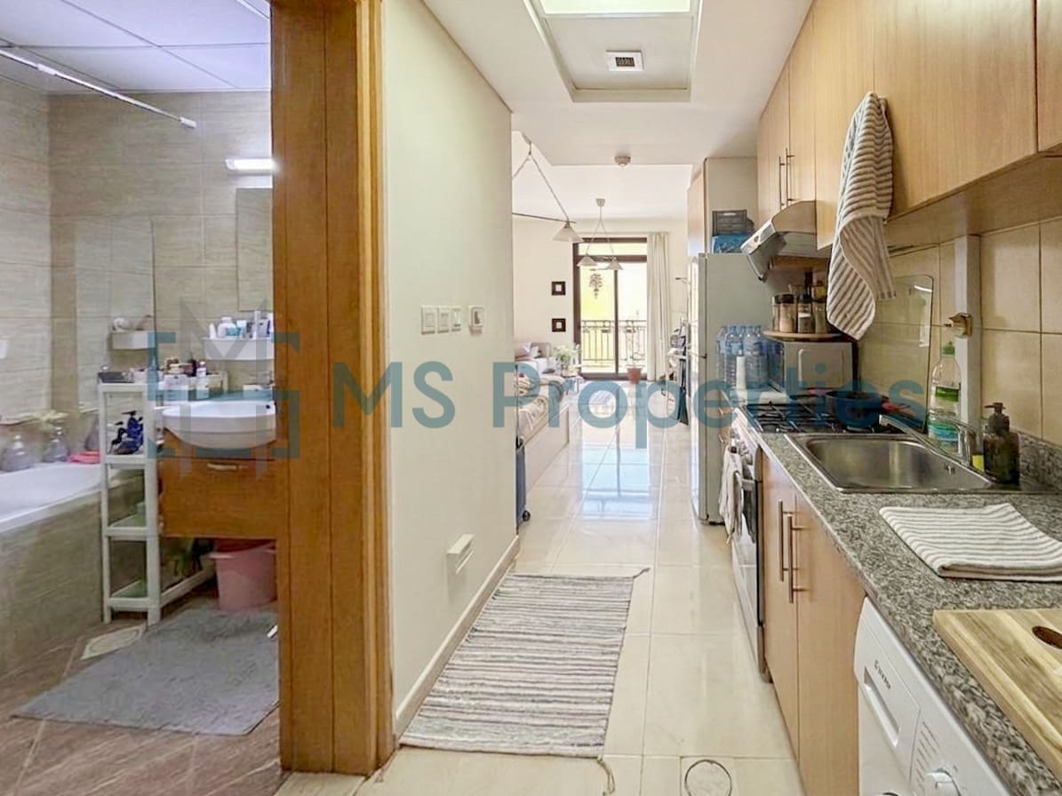 Elegant Studio | Spacious Balcony | All-Inclusive