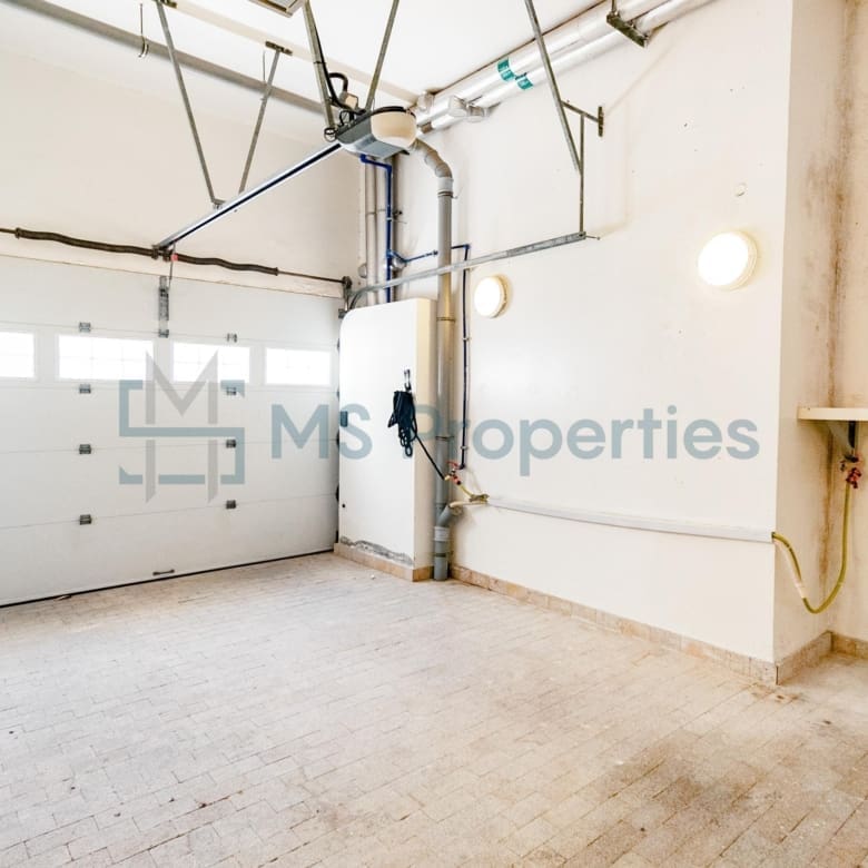Prestigious 3BHK Beach View Townhouse in The Pearl