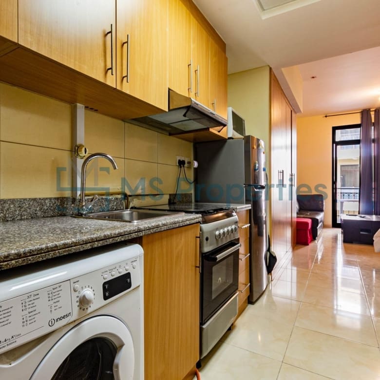Lovely Style Studio Apartment with Balcony | Bills Included