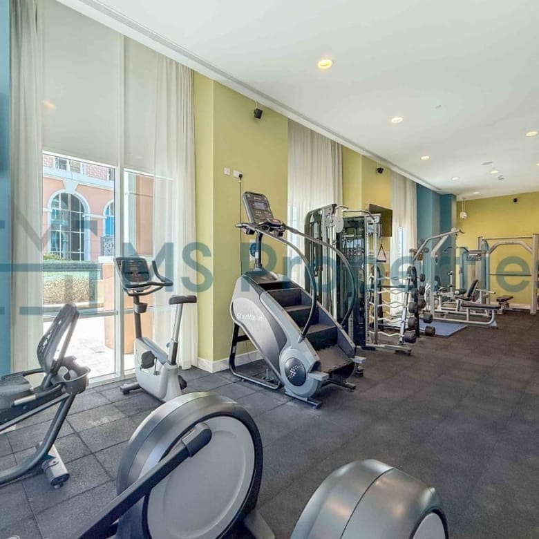 Bright 2BR | Beachfront View | Bills Included | No Commission