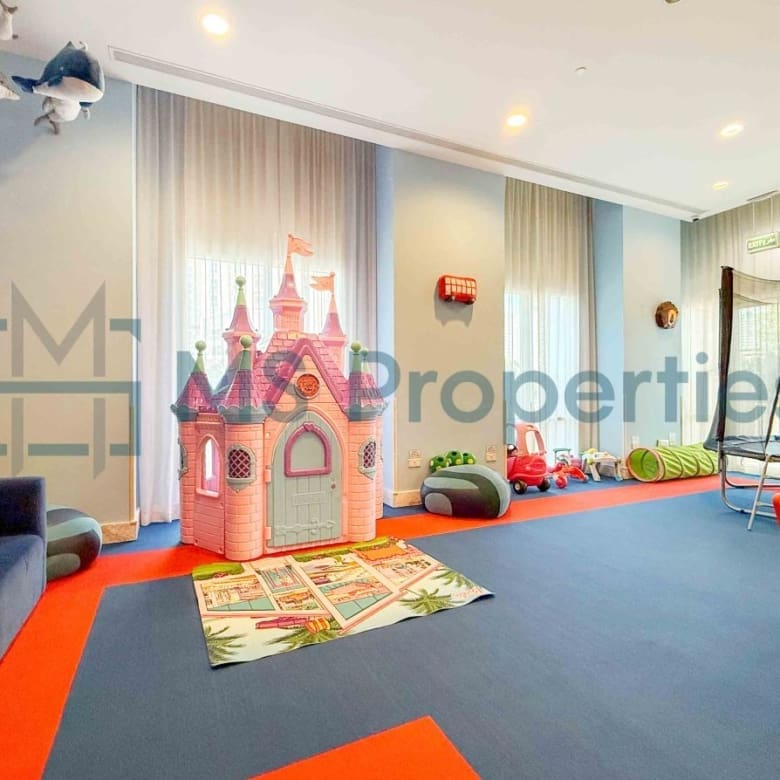 Bright 2BR | Beachfront View | Bills Included | No Commission